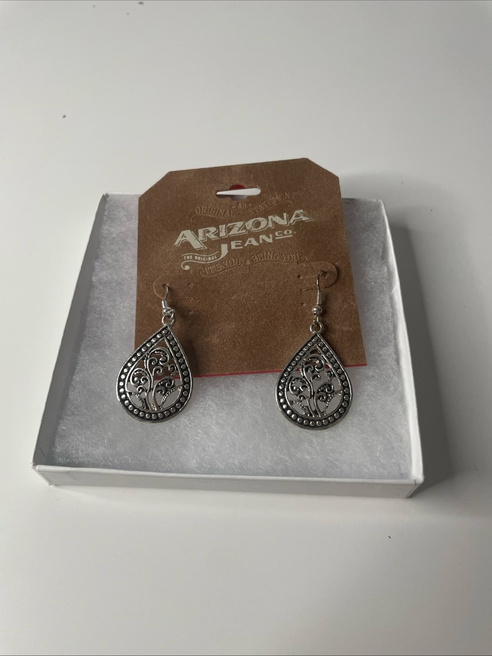 Arizona Jean Co Dangling Fashion Earrings NWT Boho Hippie Vibe Pierced